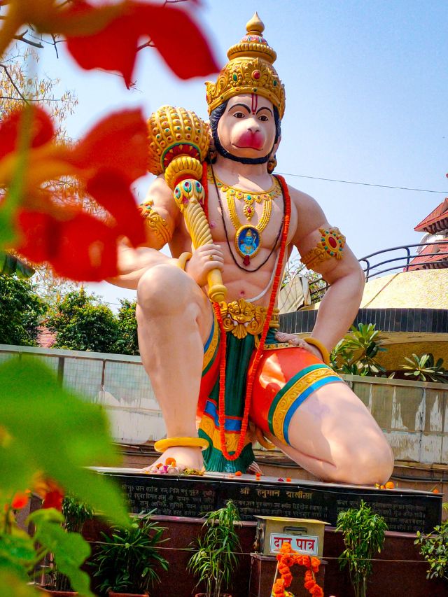 Vastu Tips for Lord Hanuman Pictures and Idols in Home